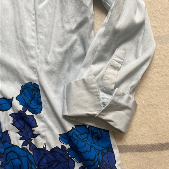 NY&Co Blue Floral Long Sleeve Button Down Shirt Women's Size Medium - Picture 5 of 16